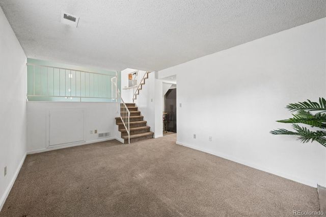 5832 S Netherland Circle, Aurora, CO 80015