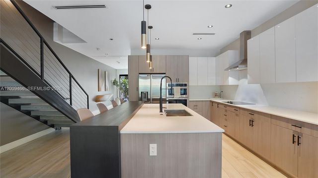 1371 SW 22nd Ter 1371, Miami, FL 33145