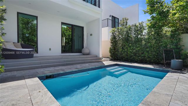 1371 SW 22nd Ter 1371, Miami, FL 33145