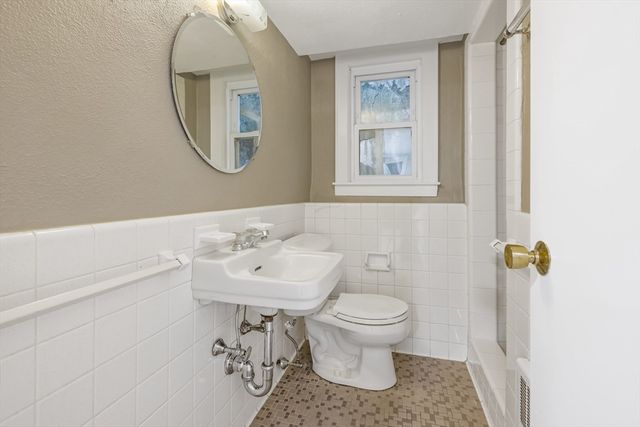 22 Bracebridge Road, Newton, MA 02459