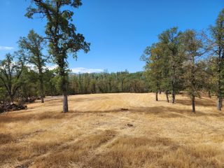 Holiday Way, Bella Vista, CA 96008