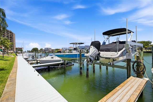 31 ISLAND WAY 1404, Clearwater, FL 33767