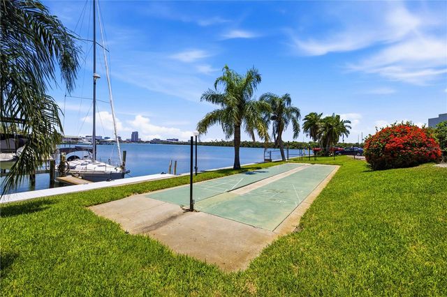 31 ISLAND WAY 1404, Clearwater, FL 33767