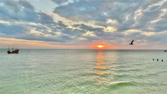 31 ISLAND WAY 1404, Clearwater, FL 33767