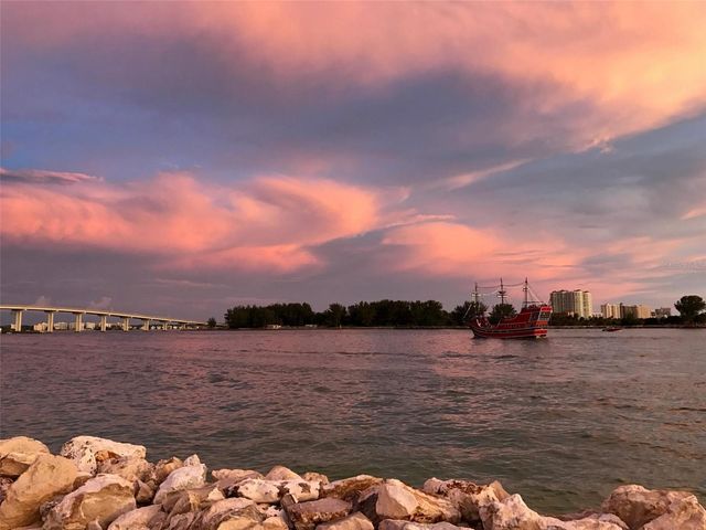 31 ISLAND WAY 1404, Clearwater, FL 33767