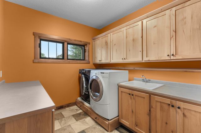 1133 Maplebeck Enclave NE, Byron, MN 55920