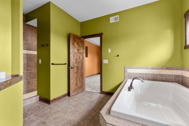 1133 Maplebeck Enclave NE, Byron, MN 55920