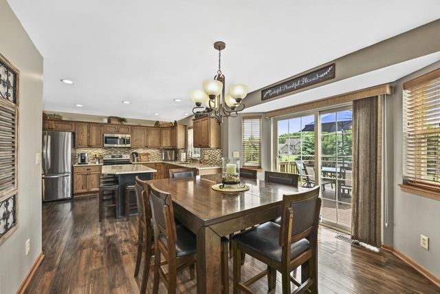 S89W31671 Cooper PARKWAY, Mukwonago, WI 53149