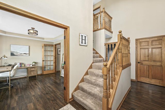 S89W31671 Cooper PARKWAY, Mukwonago, WI 53149