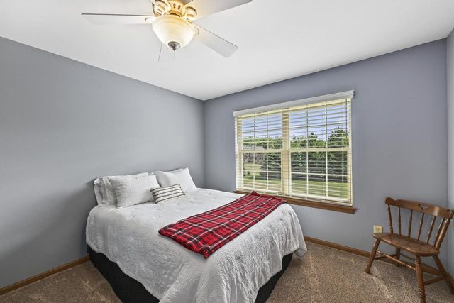 S89W31671 Cooper PARKWAY, Mukwonago, WI 53149