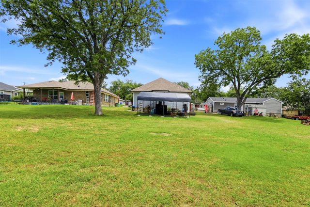 1409 Denton Drive, Carrollton, TX 75006
