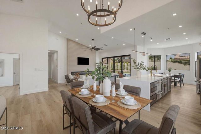 9034 E HELM Drive, Scottsdale, AZ 85260