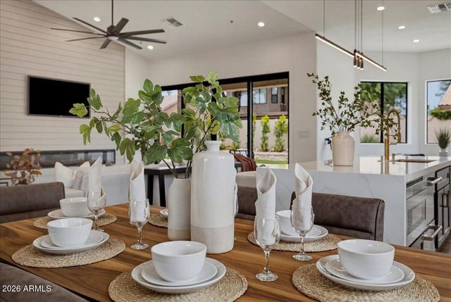 9034 E HELM Drive, Scottsdale, AZ 85260