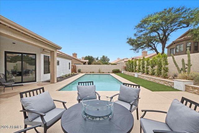 9034 E HELM Drive, Scottsdale, AZ 85260