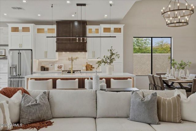 9034 E HELM Drive, Scottsdale, AZ 85260