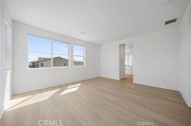 187 yugen, Irvine, CA 92618