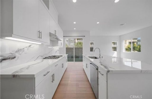 187 yugen, Irvine, CA 92618