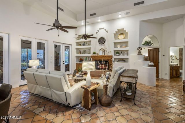 8400 E DIXILETA Drive 147, Scottsdale, AZ 85266