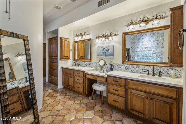 8400 E DIXILETA Drive 147, Scottsdale, AZ 85266