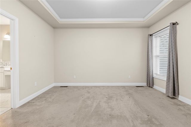 5 W Glen Lane, West Warwick, RI 02893