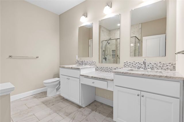 5 W Glen Lane, West Warwick, RI 02893