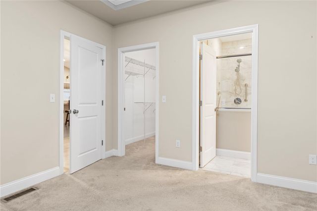 5 W Glen Lane, West Warwick, RI 02893