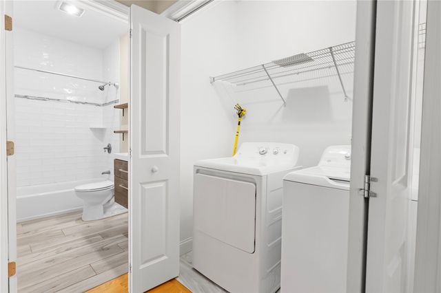 5 W Glen Lane, West Warwick, RI 02893