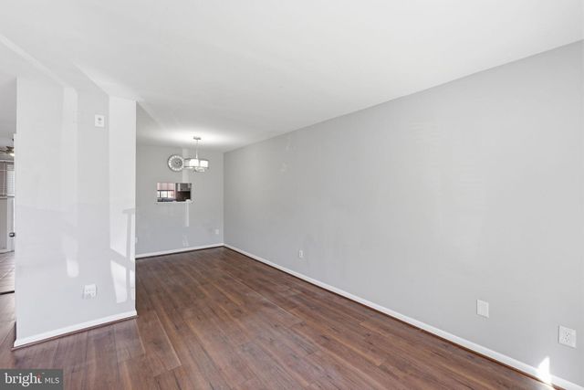 1102 BARNABY TER SE, Washington, DC 20032