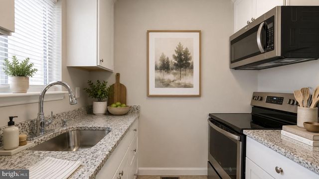 1102 BARNABY TER SE, Washington, DC 20032