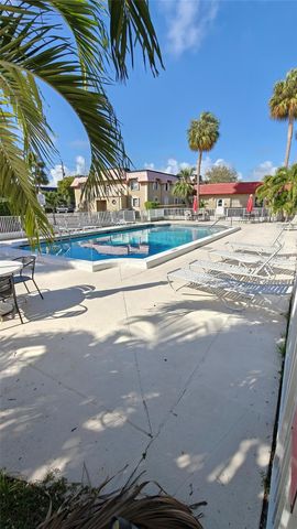 555 SE 8th Street 152, Deerfield Beach, FL 33441