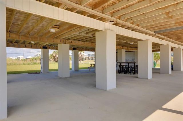 111 Ponce De Leon Court, Dauphin Island, AL 36528