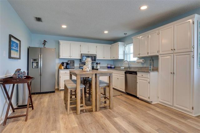 111 Ponce De Leon Court, Dauphin Island, AL 36528