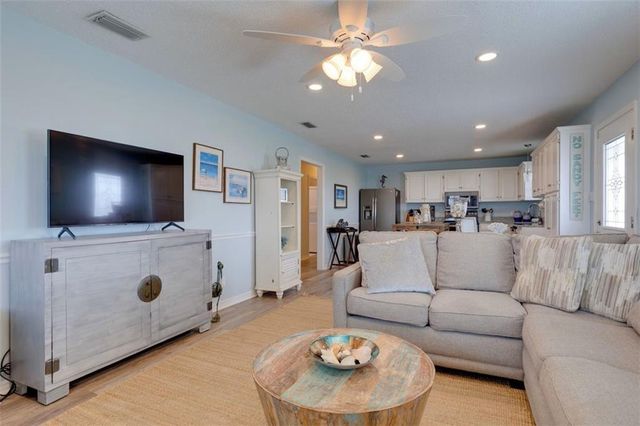 111 Ponce De Leon Court, Dauphin Island, AL 36528