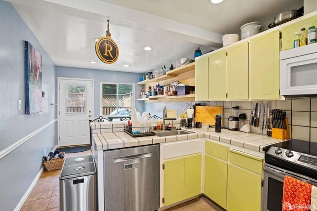 106 Quail Point Circle, San Bruno, CA 94066