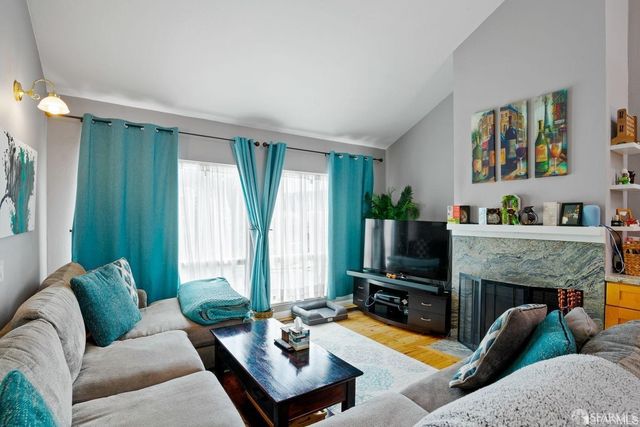 106 Quail Point Circle, San Bruno, CA 94066