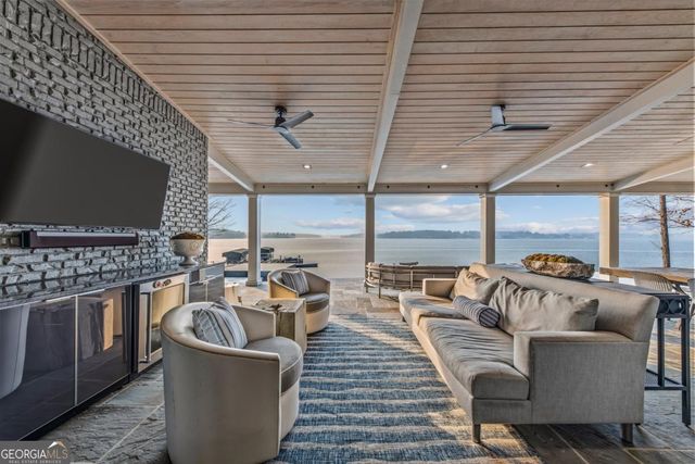 135 Carolyn Drive, Eatonton, GA 31024