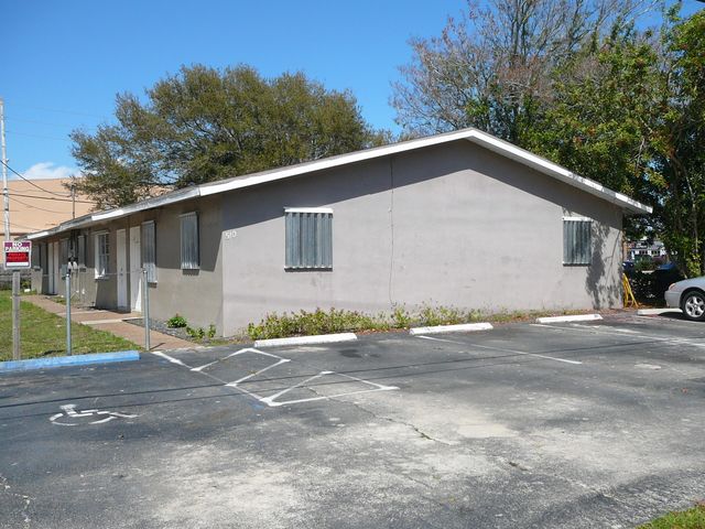 510 Gardenia Avenue, Fort Pierce, FL 34982