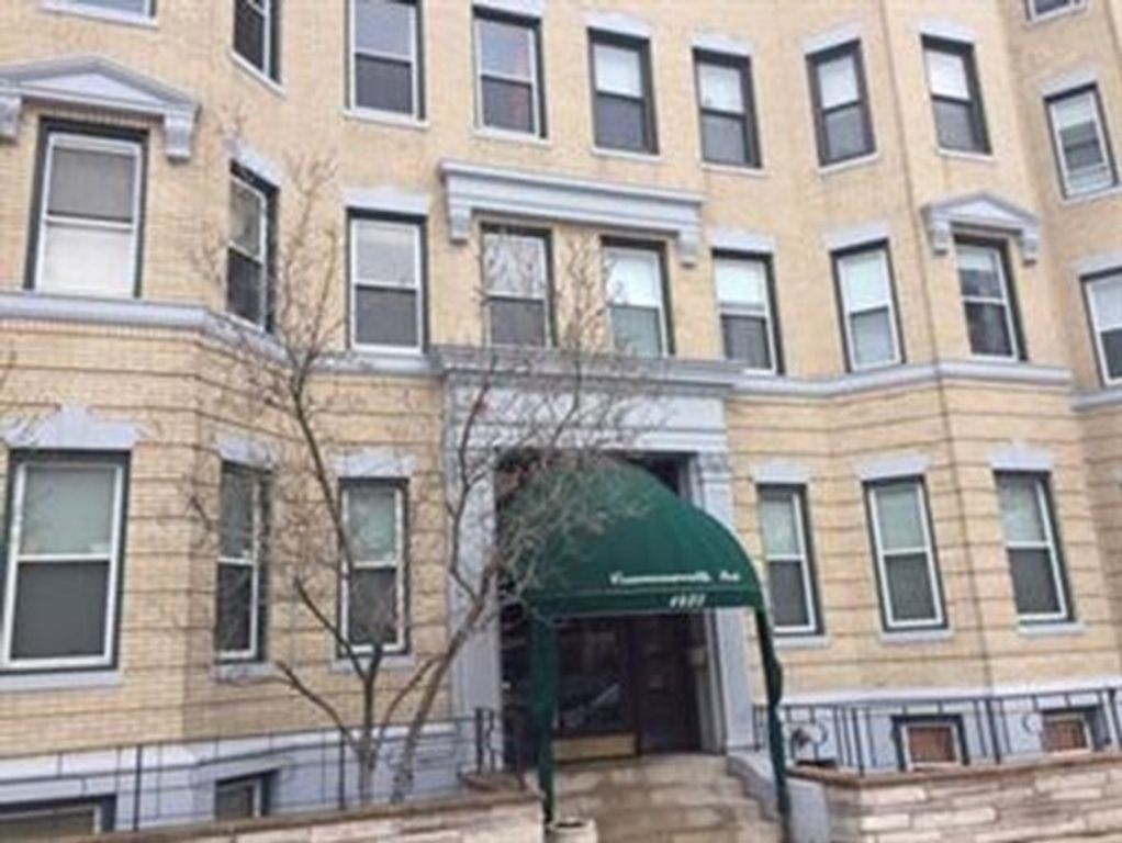 1423 Commonwealth Ave 304, Boston, MA 02135