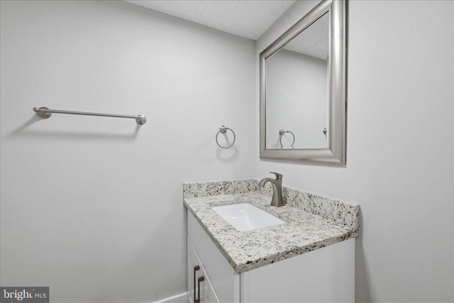 13 E LEICESTER ST, Winchester, VA 22601