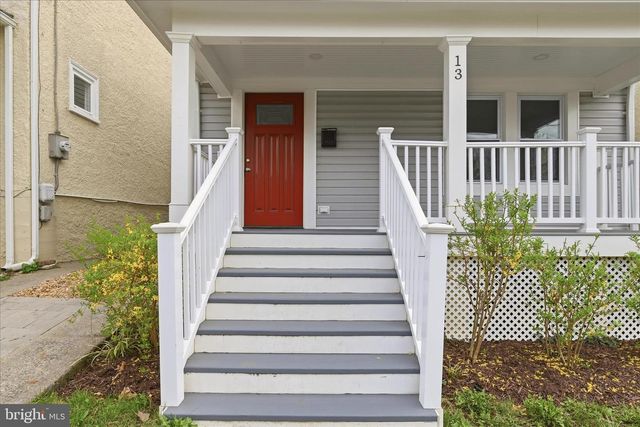 13 E LEICESTER ST, Winchester, VA 22601
