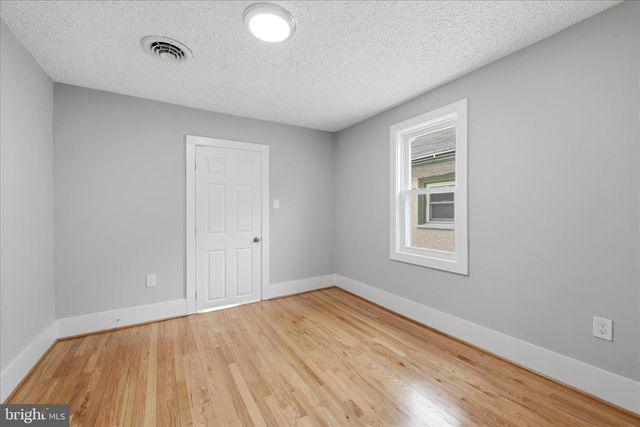 13 E LEICESTER ST, Winchester, VA 22601