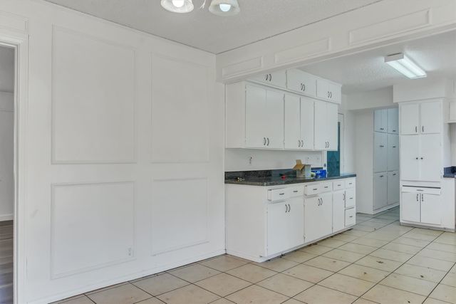 2007 E PARK ROW Drive, Arlington, TX 76010