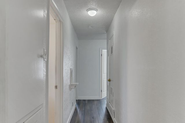 2007 E PARK ROW Drive, Arlington, TX 76010