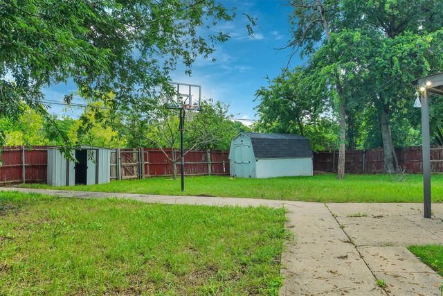 2007 E PARK ROW Drive, Arlington, TX 76010
