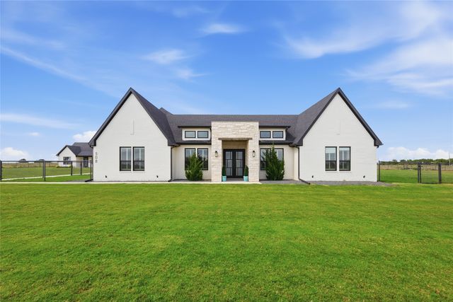 508 Private Access 233114, Godley, TX 76044