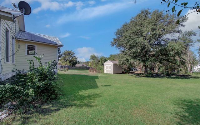 404 West Jefferson Street, Brenham, TX 77833