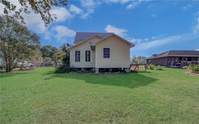 404 West Jefferson Street, Brenham, TX 77833