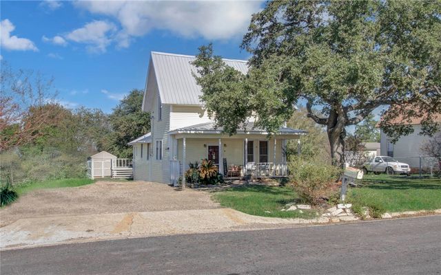 404 West Jefferson Street, Brenham, TX 77833