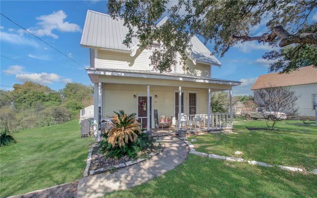 404 West Jefferson Street, Brenham, TX 77833