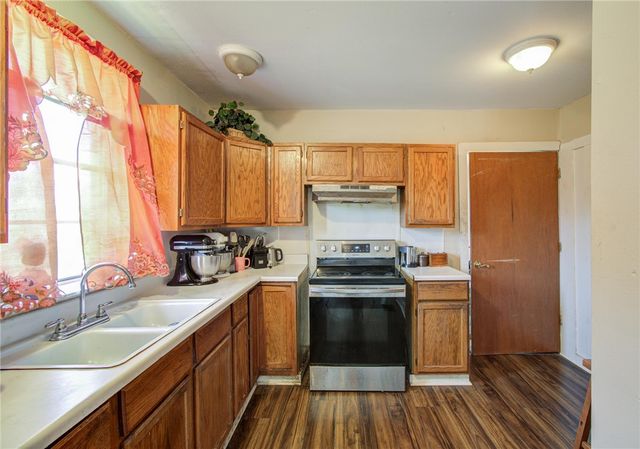 404 West Jefferson Street, Brenham, TX 77833